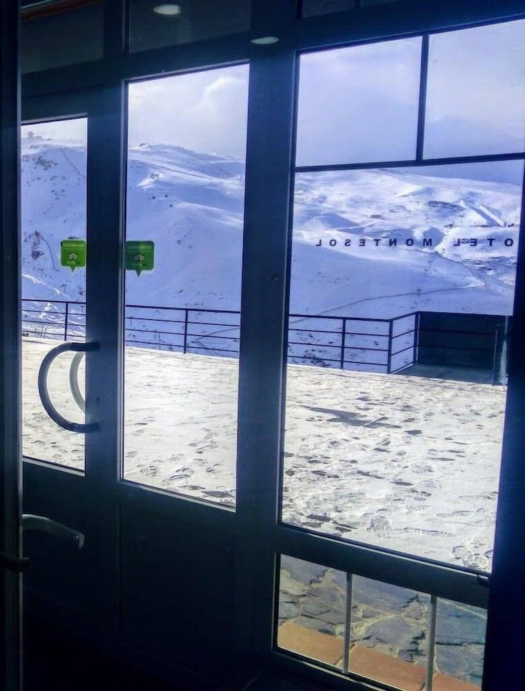 Hotel Montesol Arttyco Sierra Nevada Exteriör bild